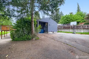 9004 218th St SW, Edmonds, WA 98026 - Photo 27