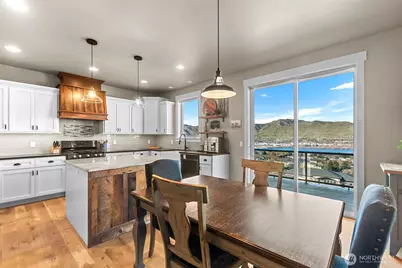 2910 N Baker Avenue, East Wenatchee, WA 98802 - Photo 11