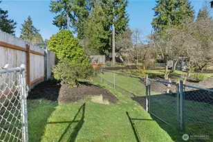 16326 Lake Hills Blvd, Bellevue, WA 98008 - Photo 25