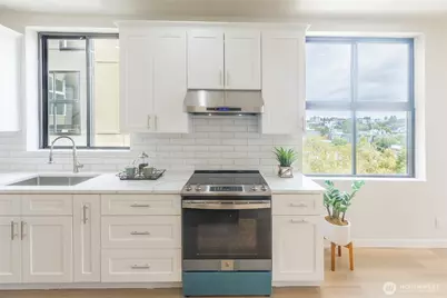 1019 Sturgus Avenue S #A, Seattle, WA 98144 - Photo 11