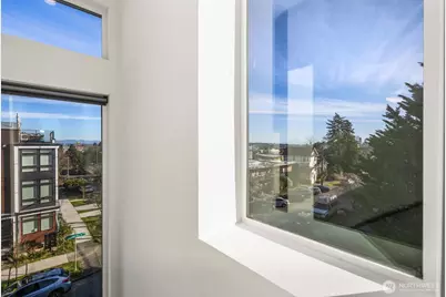 4801 Dayton Avenue N #A, Seattle, WA 98103 - Photo 9