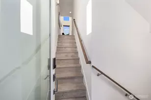 4801 Dayton Ave N, Seattle, WA 98103 - Photo 3