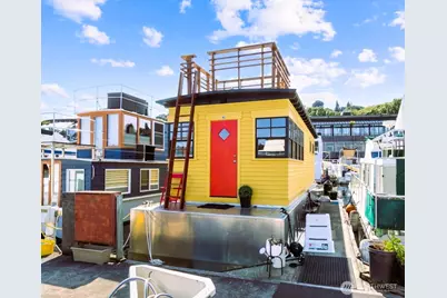 2040 Westlake Avenue N #17, Seattle, WA 98109 - Photo 1