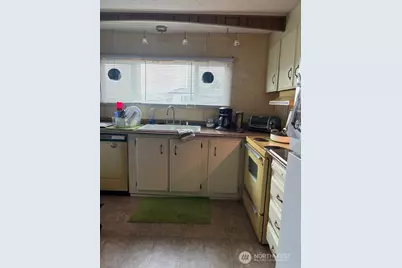 1137 Spruce Drive, Enumclaw, WA 98022 - Photo 5