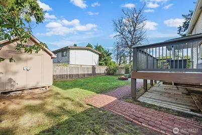 2342 N 137th Street, Seattle, WA 98133 - Photo 31