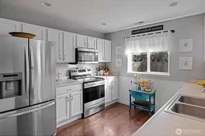 17619 Silver Creek Avenue E, Puyallup, WA 98375 - Photo 11