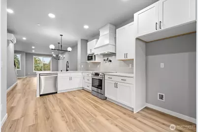 16823 Alder Way #E4, Lynnwood, WA 98037 - Photo 11