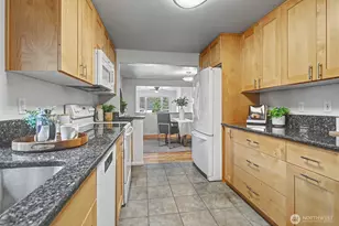 2021 NE 97th St, Seattle, WA 98115 - Photo 15