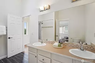 13435 Greenwood Ave N, Seattle, WA 98133 - Photo 17