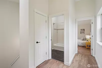 13435 Greenwood Avenue N #E, Seattle, WA 98133 - Photo 19