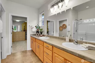 23042 NE 128th Place, Redmond, WA 98053 - Photo 15