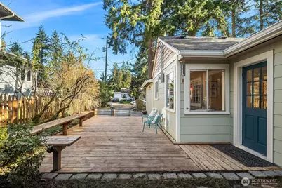 14333 Dayton Avenue N, Seattle, WA 98133 - Photo 21