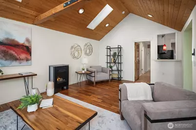 14333 Dayton Avenue N, Seattle, WA 98133 - Photo 7