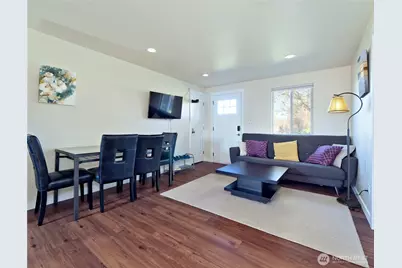 6105 S 124th St, Seattle, WA 98178 - Photo 3