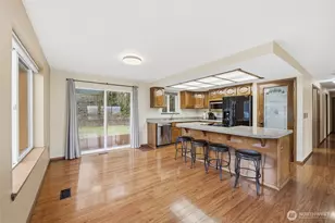 315 Taylor Ave NW, Renton, WA 98057 - Photo 11