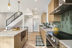 11741 23rd Pl NE, Seattle, WA 98125 - Photo 3