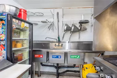 511 W 8th Street, Port Angeles, WA 98362 - Photo 19