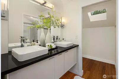 11715 NE 105th Lane, Kirkland, WA 98033 - Photo 27