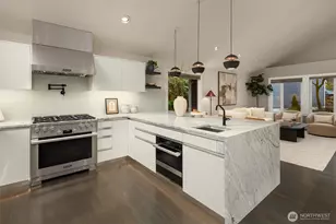 11715 NE 105th Ln, Kirkland, WA 98033 - Photo 13