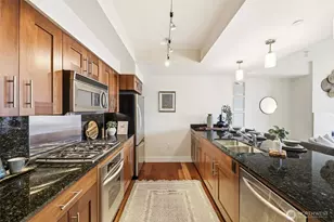 650 Bellevue Way NE, Bellevue, WA 98004 - Photo 7