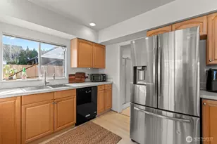 1721 McDougall Ave, Everett, WA 98201 - Photo 13