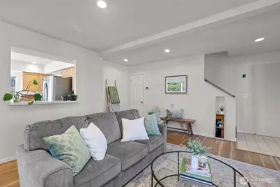 1721 McDougall Avenue, Everett, WA 98201 - Photo 3