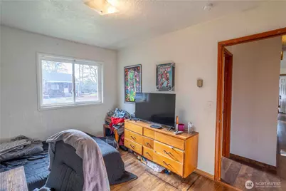 1021 W 4th Street, Centralia, WA 98531 - Photo 19