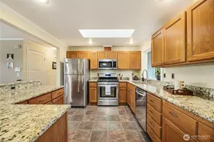 3929 205th Pl SW, Lynnwood, WA 98036 - Photo 9
