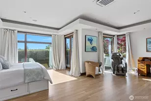 8631 NE 19th Pl, Clyde Hill, WA 98004 - Photo 15