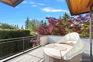 8631 NE 19th Pl, Clyde Hill, WA 98004 - Photo 17