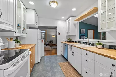 6897 Helena Street, Clinton, WA 98236 - Photo 11