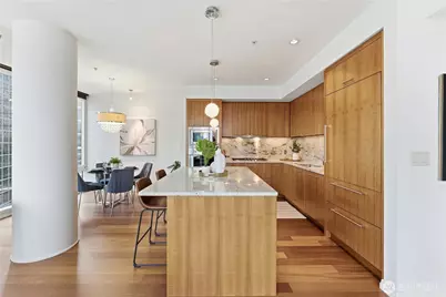 10700 NE 4th Street #1110, Bellevue, WA 98004 - Photo 9