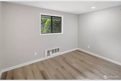 19105 18th Avenue W, Lynnwood, WA 98036 - Photo 17