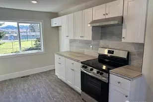 402 S 4th Ave, Kelso, WA 98626 - Photo 7