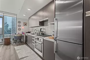 800 Columbia St, Seattle, WA 98104 - Photo 5