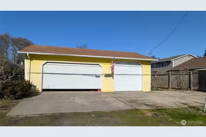 1701 51st Street NE, Tacoma, WA 98422 - Photo 5