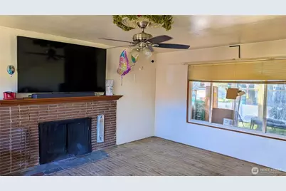 1701 51st Street NE, Tacoma, WA 98422 - Photo 11