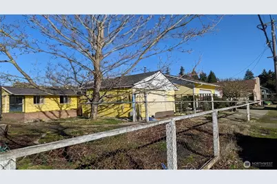 1701 51st Street NE, Tacoma, WA 98422 - Photo 3