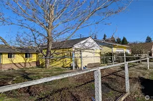 1701 51st St NE, Tacoma, WA 98422 - Photo 3