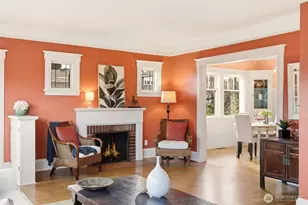 932 N 70th St, Seattle, WA 98103 - Photo 13