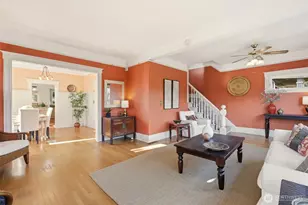 932 N 70th St, Seattle, WA 98103 - Photo 9