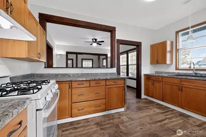 704 Lincoln Street, Hoquiam, WA 98550 - Photo 9