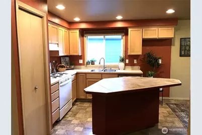 6205 73rd Avenue NE, Marysville, WA 98270 - Photo 5