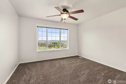 4618 51st Street Ct E, Tacoma, WA 98443 - Photo 21