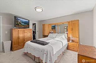 3718 NE 189th Pl, Lake Forest Park, WA 98155 - Photo 15