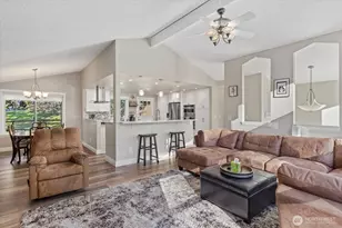 3718 NE 189th Pl, Lake Forest Park, WA 98155 - Photo 7