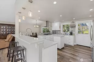 3718 NE 189th Pl, Lake Forest Park, WA 98155 - Photo 9