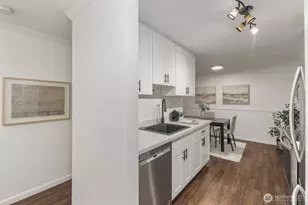 10501 8th Ave NE, Seattle, WA 98125 - Photo 5