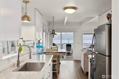 11571 E State Route 106, Union, WA 98592 - Photo 13