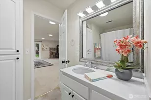 10922 39th Dr SE, Everett, WA 98208 - Photo 13